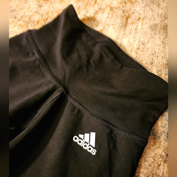 ** 2/$25 ** Adidas Feel Brilliant Tights - Picture 2 of 9